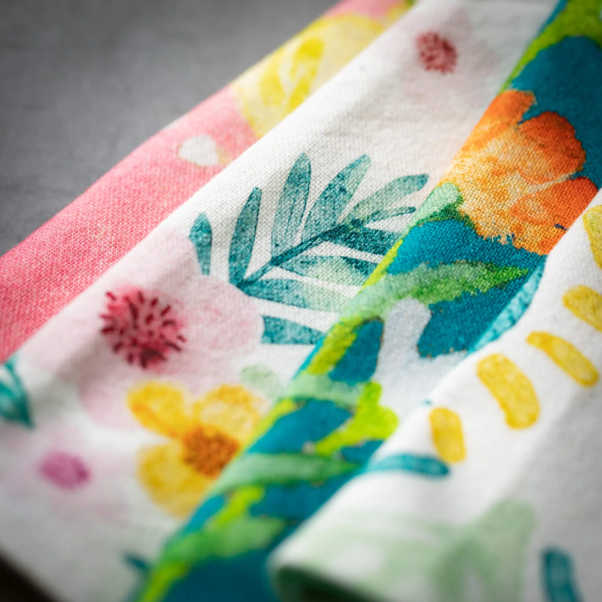17" x 26" Gygi Watercolors Tea Towels - Set of 4, Multicolor