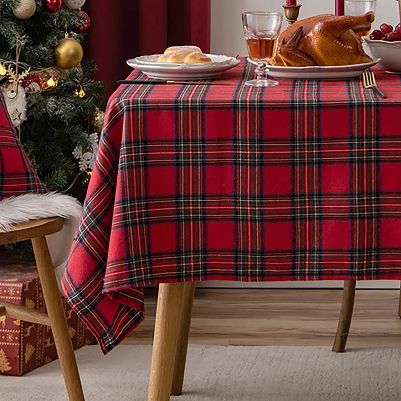 Buffalo Plaid Christmas Tablecloth