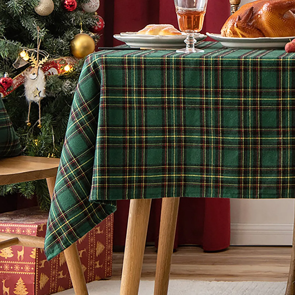 Buffalo Plaid Christmas Tablecloth