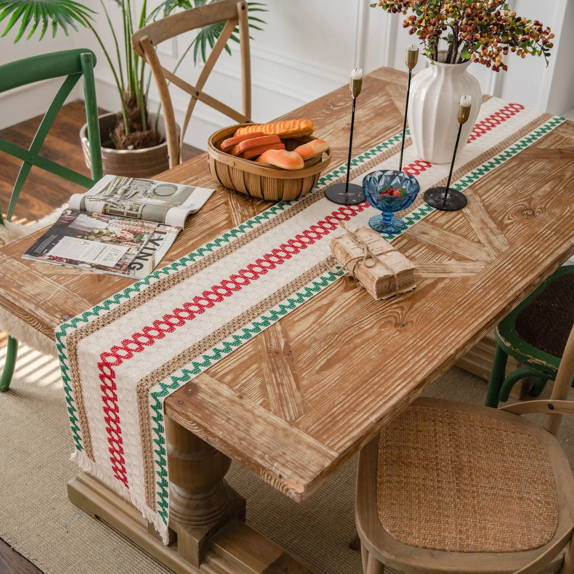 Cotton and Linen Stitching Table Runner Two-Color Woven Tassel Natural Material American Country Holiday Tablecloth