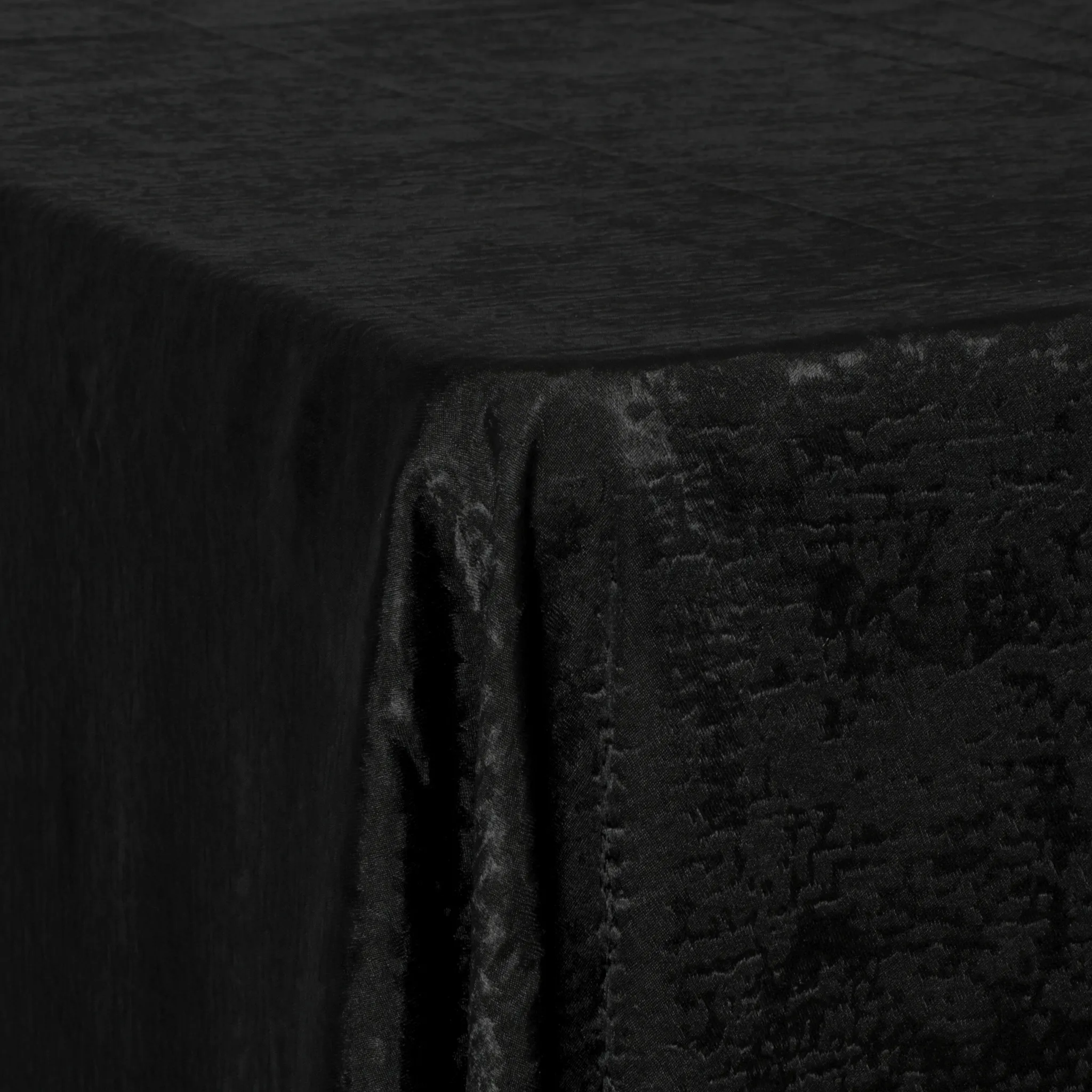 Crinkle Shimmer 90"x132" Rectangular Tablecloth - Black