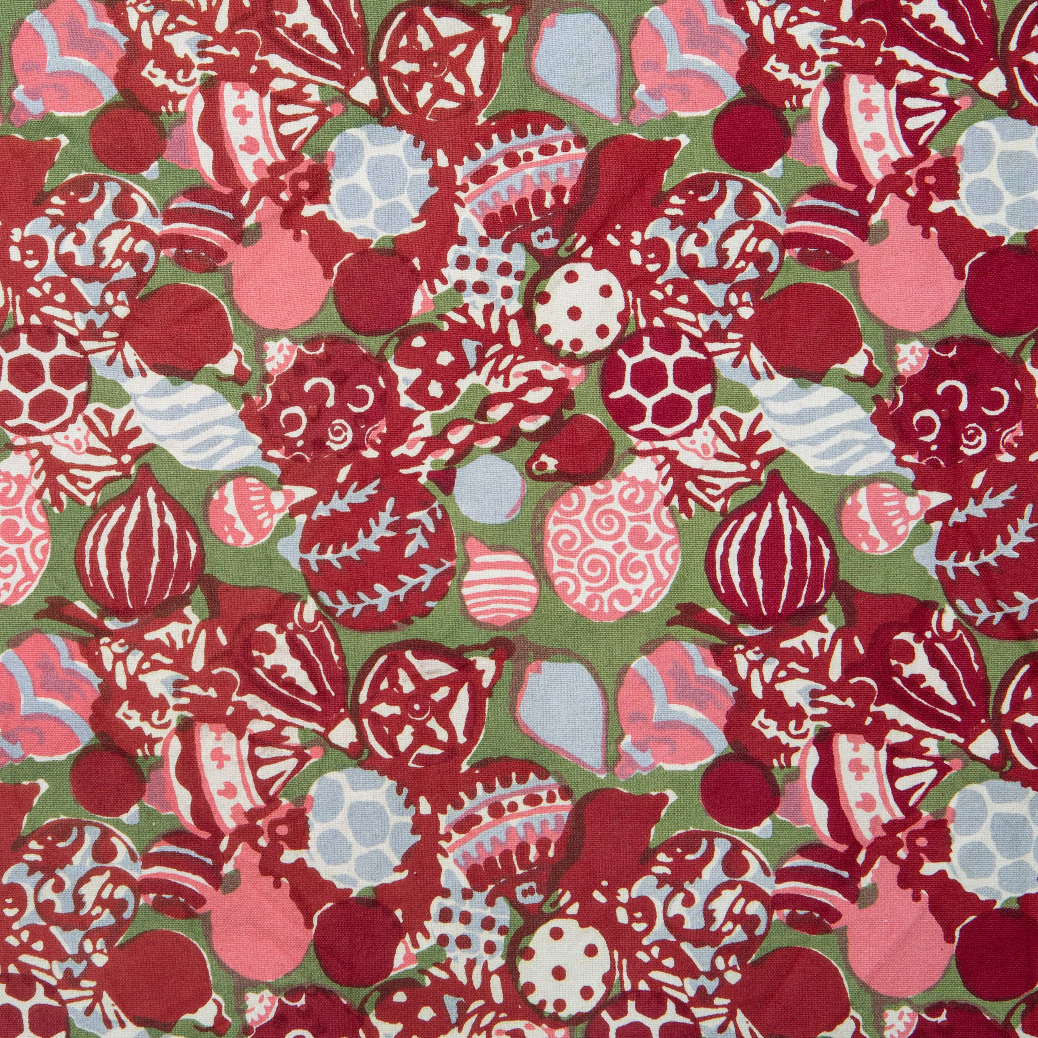 French Tablecloth Ornaments Red & Green
