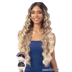 GIANNA | Freetress Equal Level Up Synthetic HD Lace Front Wig