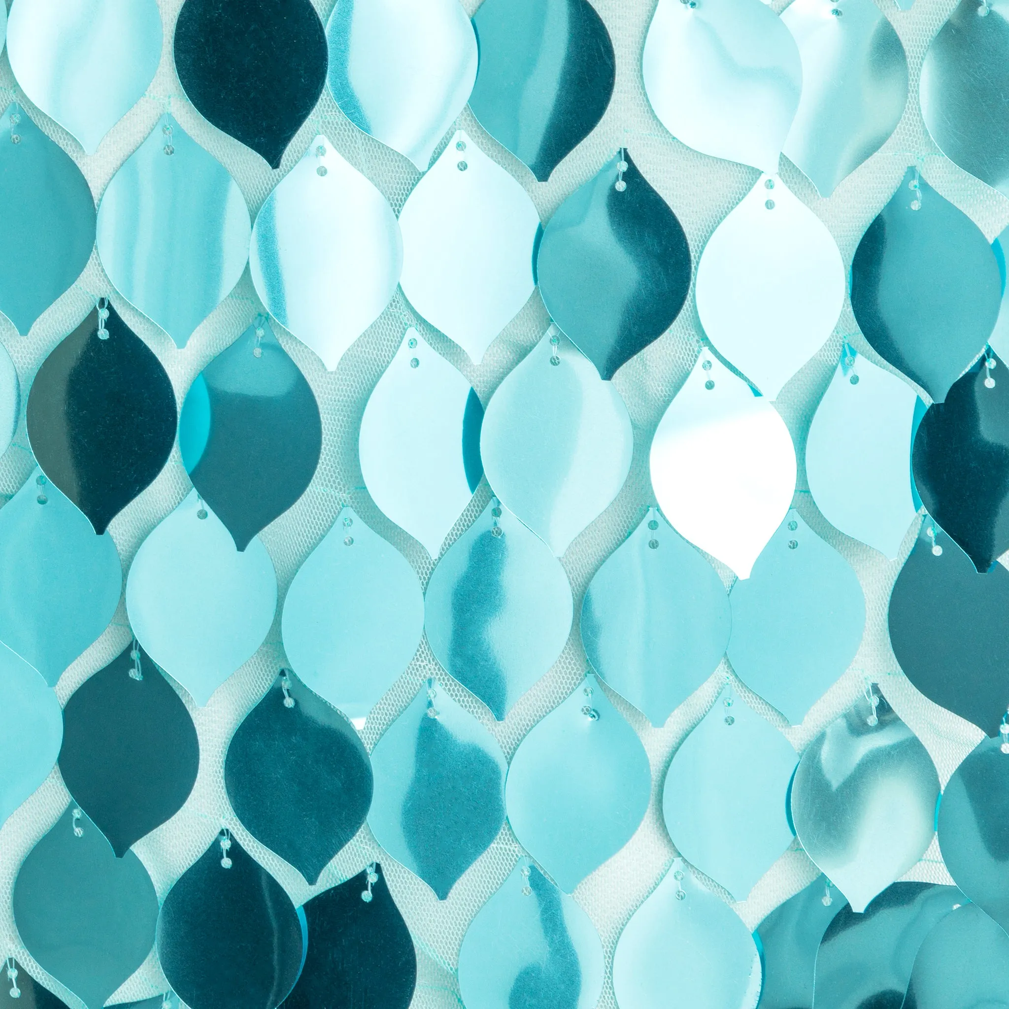 Leaf Payette Sequin Round 120" Tablecloth - Turquoise
