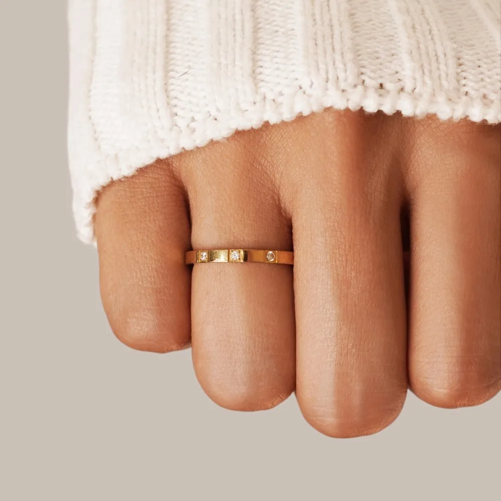 Lucia Crystal Ring