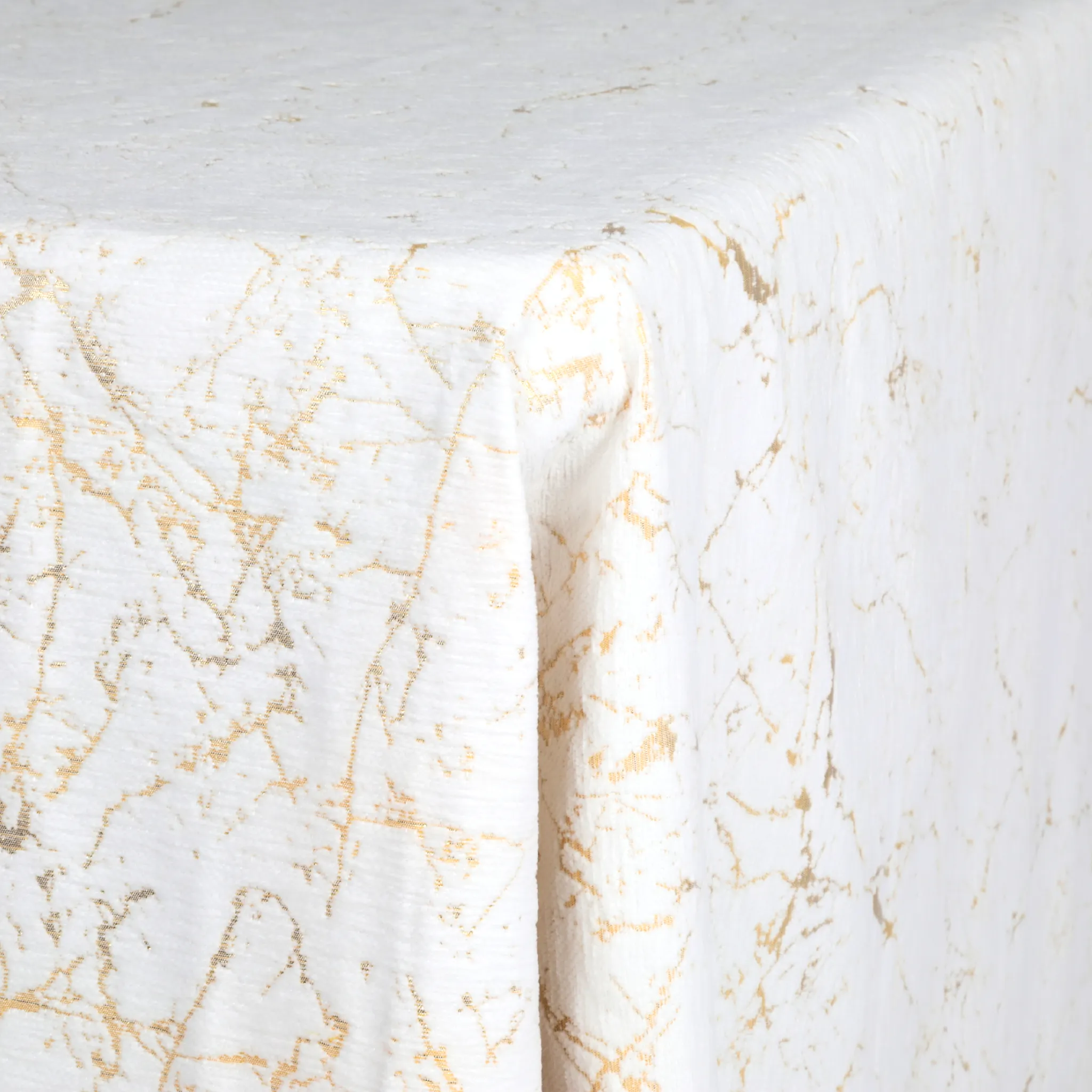 Marble Reversible Jacquard Tablecloth 90"x132" Rectangle  - Gold
