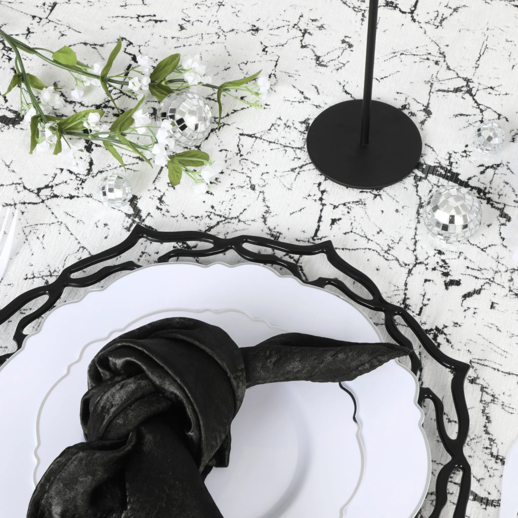 Marble Reversible Jacquard Tablecloth 90"x156" Rectangle  - Shimmer Black