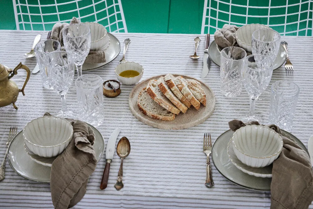 Olivia tablecloth 220x140 cm. sand striped