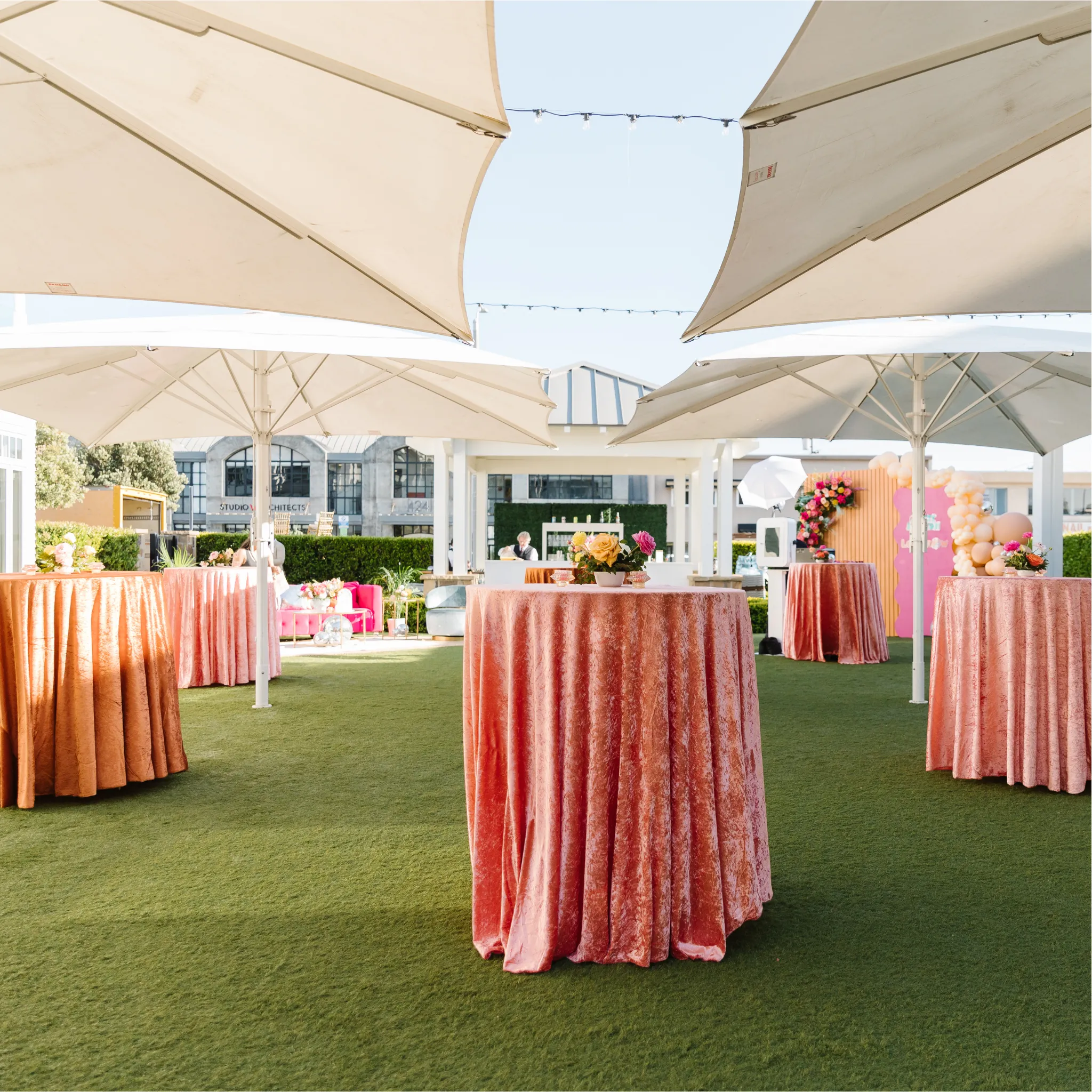 Velvet 120" Round Tablecloth - Coral
