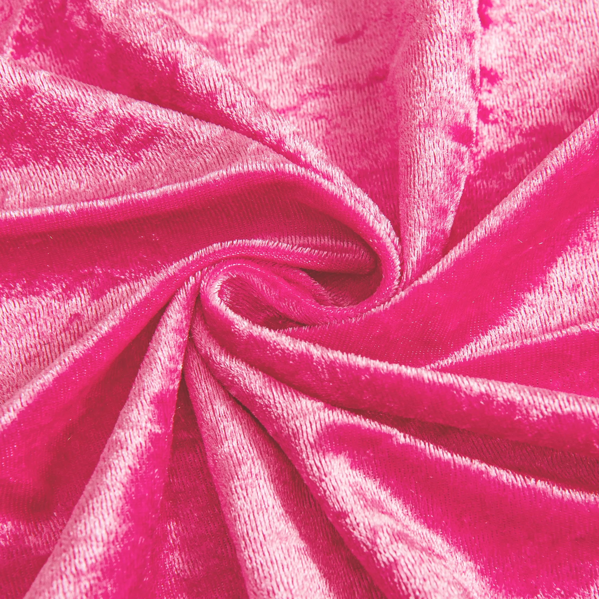 Velvet 90"x132" Rectangular Tablecloth - Fuchsia