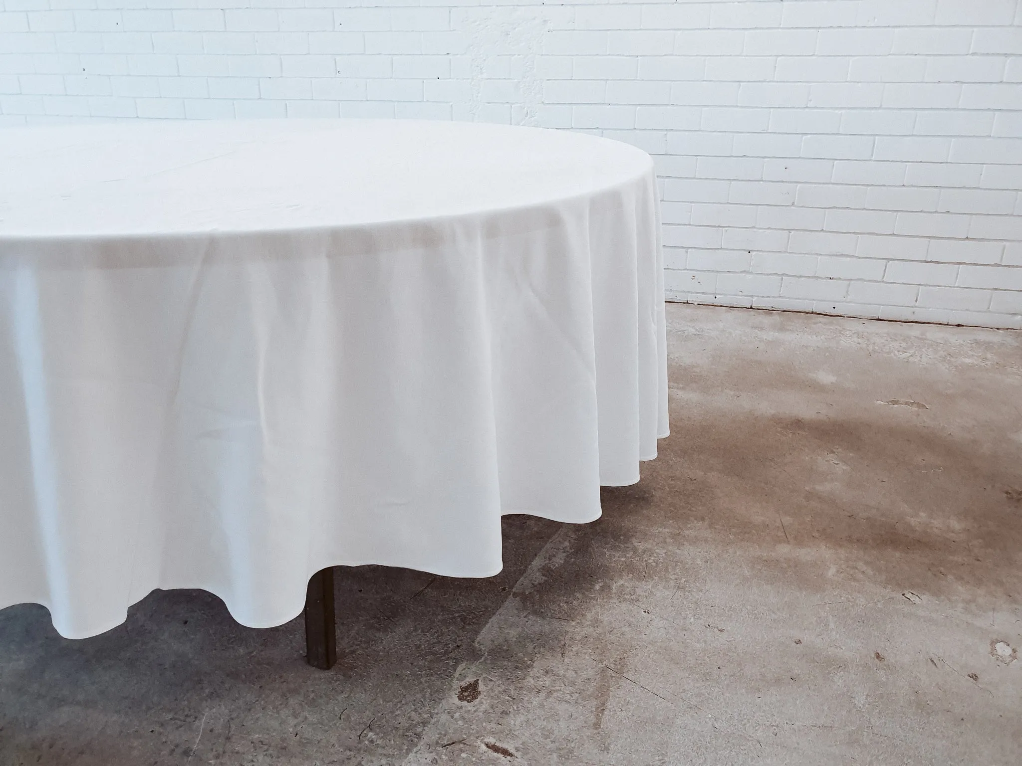 White 3m Round Tablecloth